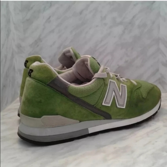 New Balance Classics 996 Green Suede Sneakers Mens 13 MADE IN USA M996GRN M996 - Picture 4 of 6
